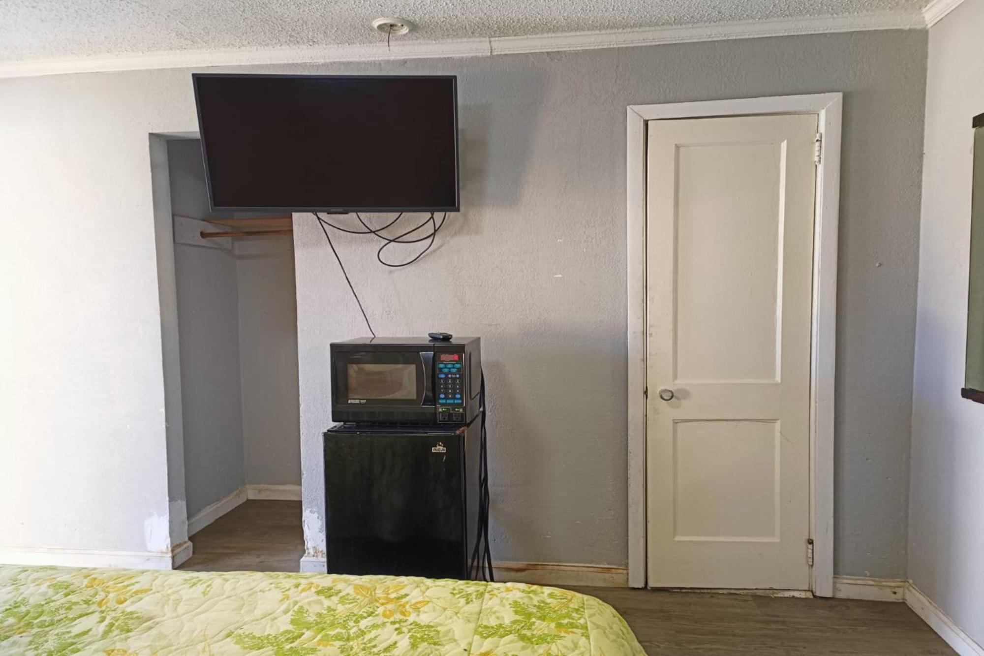 Crown Inn By Oyo Orangeburg Hwy 301 מראה חיצוני תמונה
